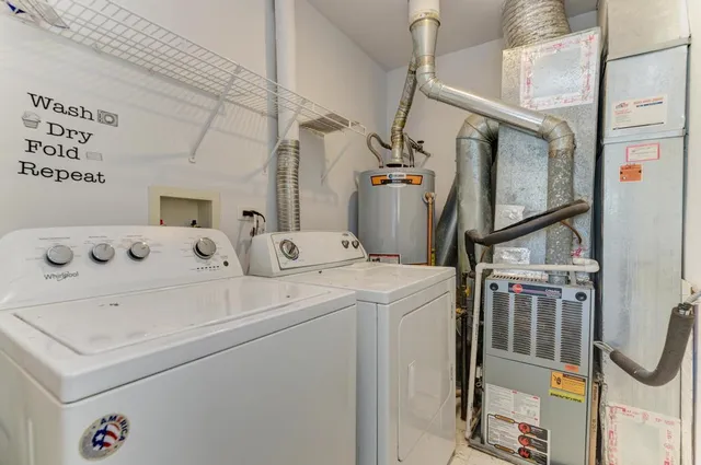 $345,000 | 2279 Reflections Drive, Aurora, IL 60502