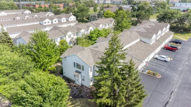 $345,000 | 2279 Reflections Drive, Aurora, IL 60502