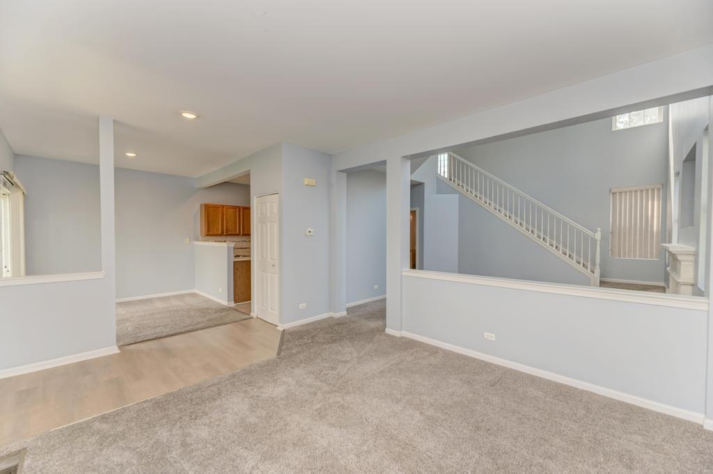 2279 Reflections Drive Aurora, IL 60502 - Photo 8 of 39