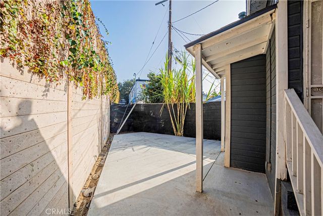 $2,250 | 826 North Kingsley Drive, Los Angeles, CA 90029