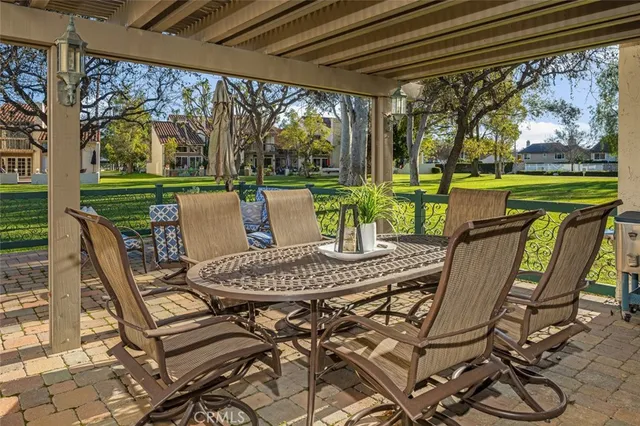 $1,549,500 | 21992 Cayuga Lane, Lake Forest, CA 92630