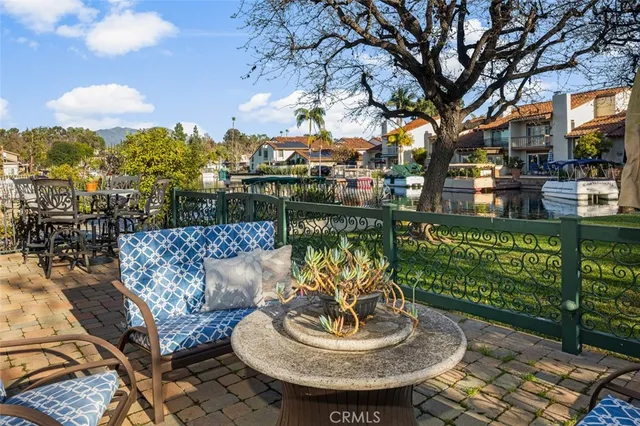 $1,549,500 | 21992 Cayuga Lane, Lake Forest, CA 92630