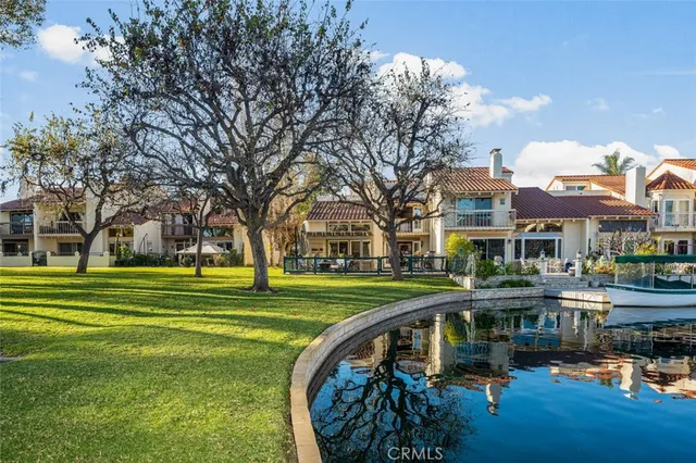 $1,549,500 | 21992 Cayuga Lane, Lake Forest, CA 92630