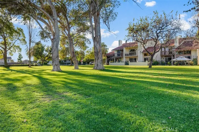 $1,549,500 | 21992 Cayuga Lane, Lake Forest, CA 92630