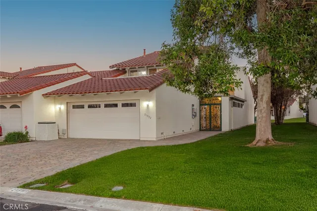 $1,549,500 | 21992 Cayuga Lane, Lake Forest, CA 92630