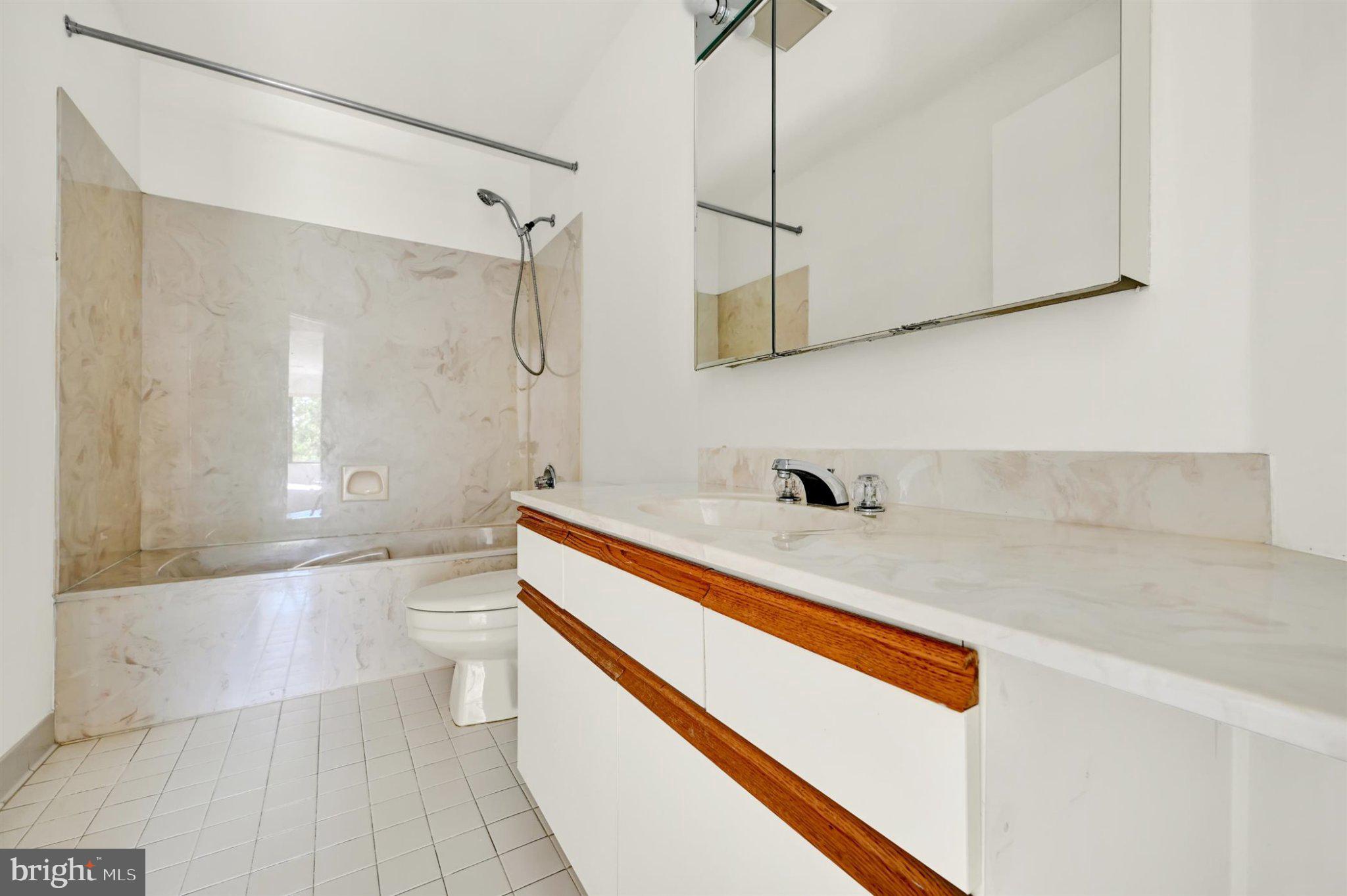 3041 Fallstaff Road, Unit 505D Baltimore, MD 21209 - Photo 26 of 29 Gallery Image 26