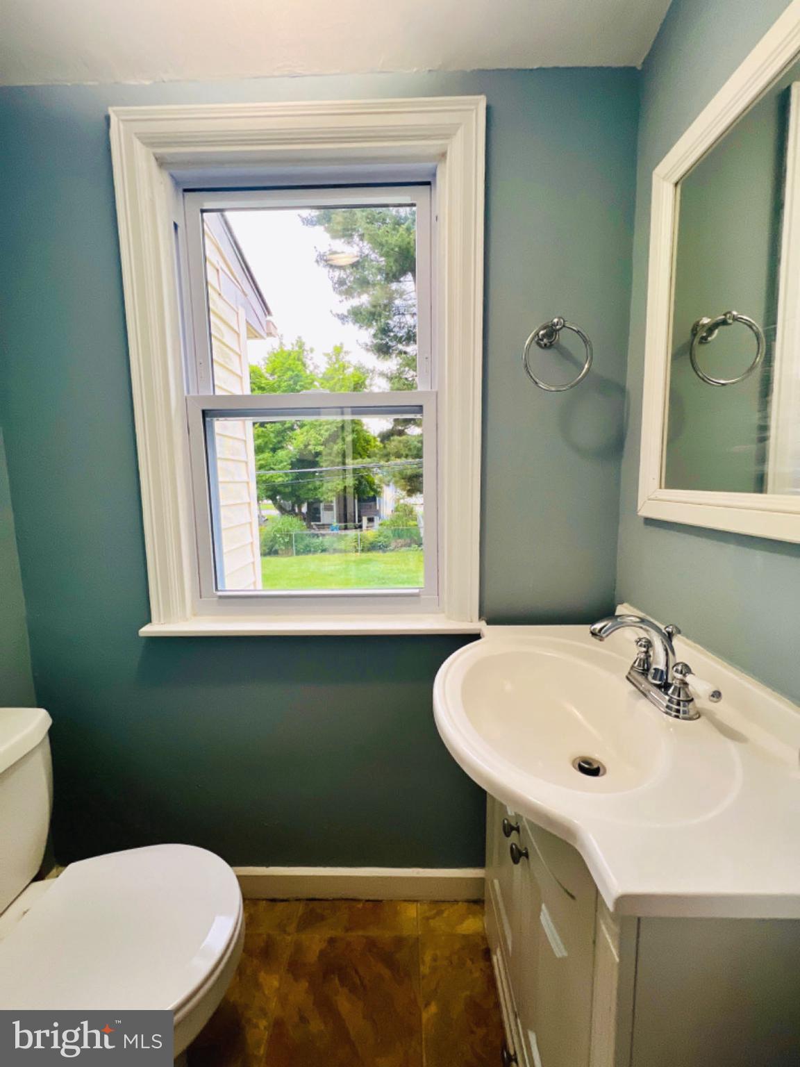 2116 Rush Road Abington, PA 19001 - Photo 14 of 25 Powder room