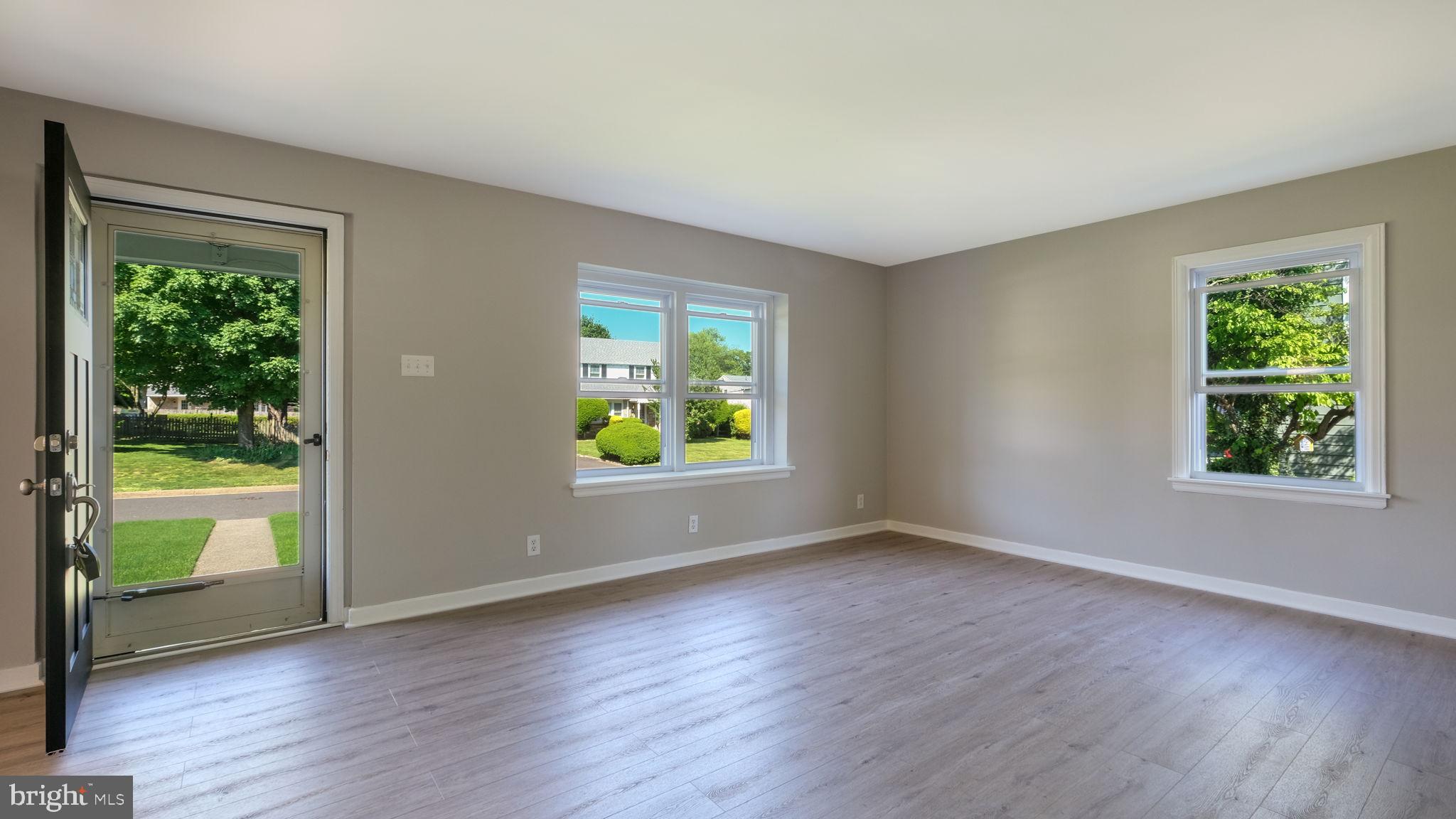 2116 Rush Road Abington, PA 19001 - Photo 4 of 25 Living room