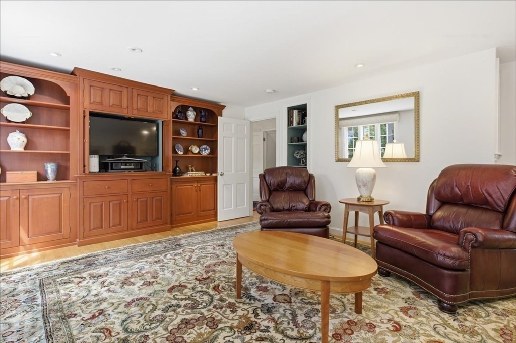 65 Walpole Street Dover, MA 02030 - Photo 13 of 41