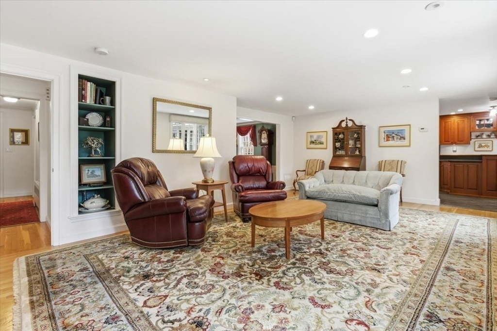 65 Walpole Street Dover, MA 02030 - Photo 9 of 41