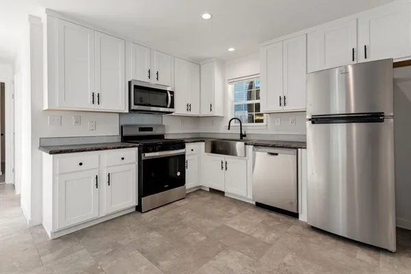 $205,000 | 98 Newbury Street, Unit 2B, Danvers, MA 01923