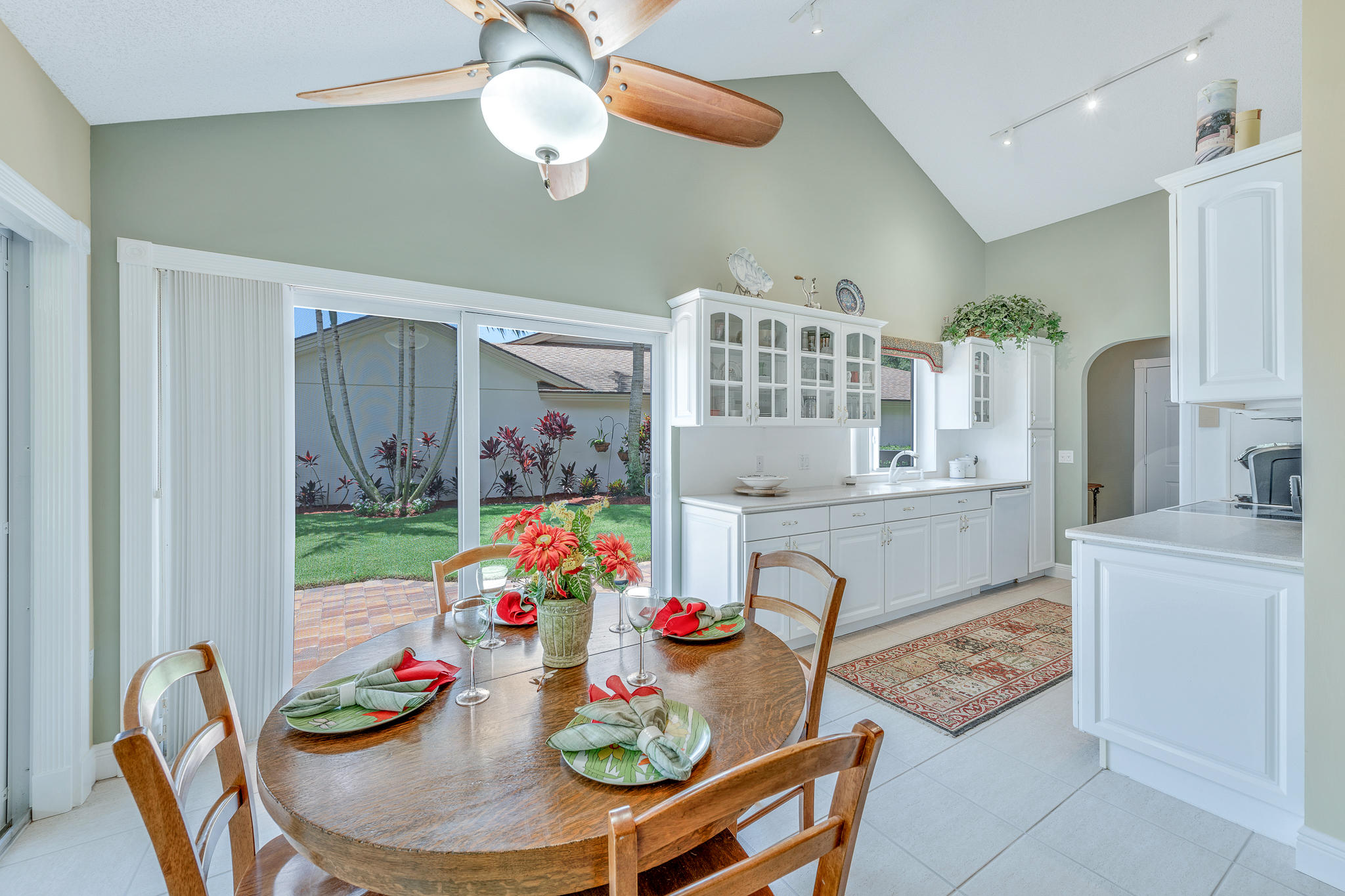 323 Ridge Road Jupiter, FL 33477 - Photo 9 of 44 Dining Area