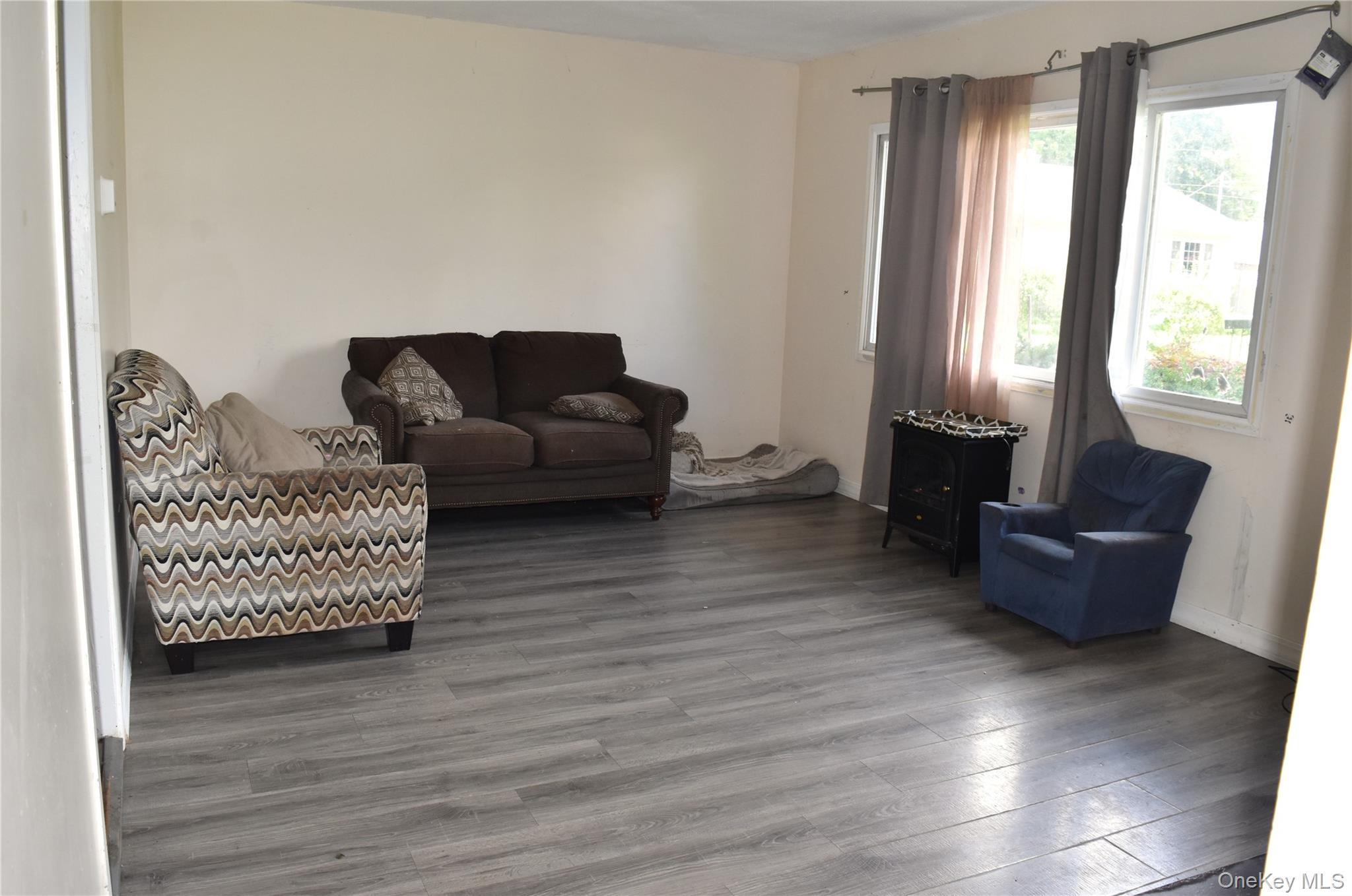 14 Perry Road Cornwall, NY 12518 - Photo 3 of 21 Gallery Image 3