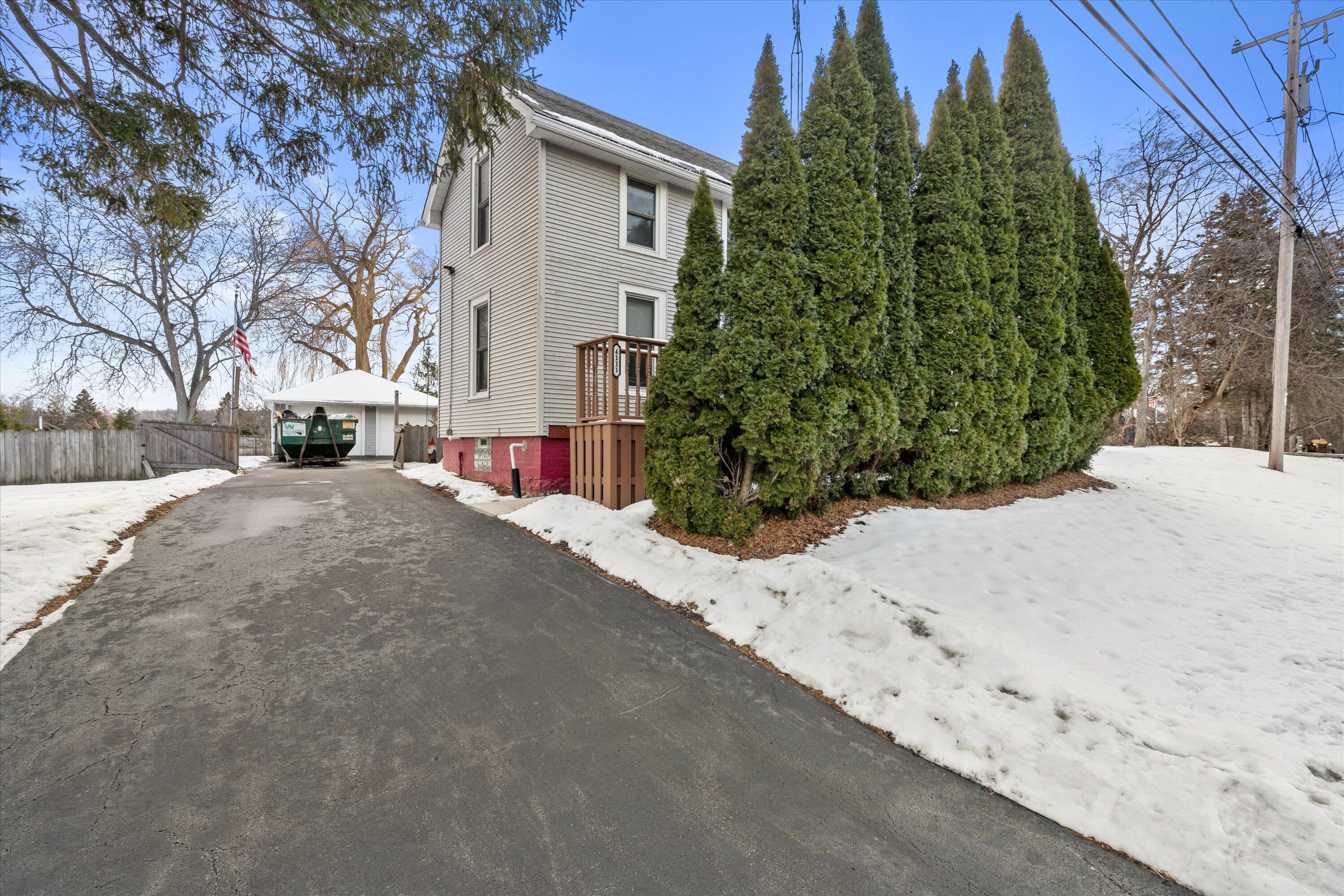 4111 12th Street Somers, WI 53144 - Photo 2 of 24 19-DSC09444