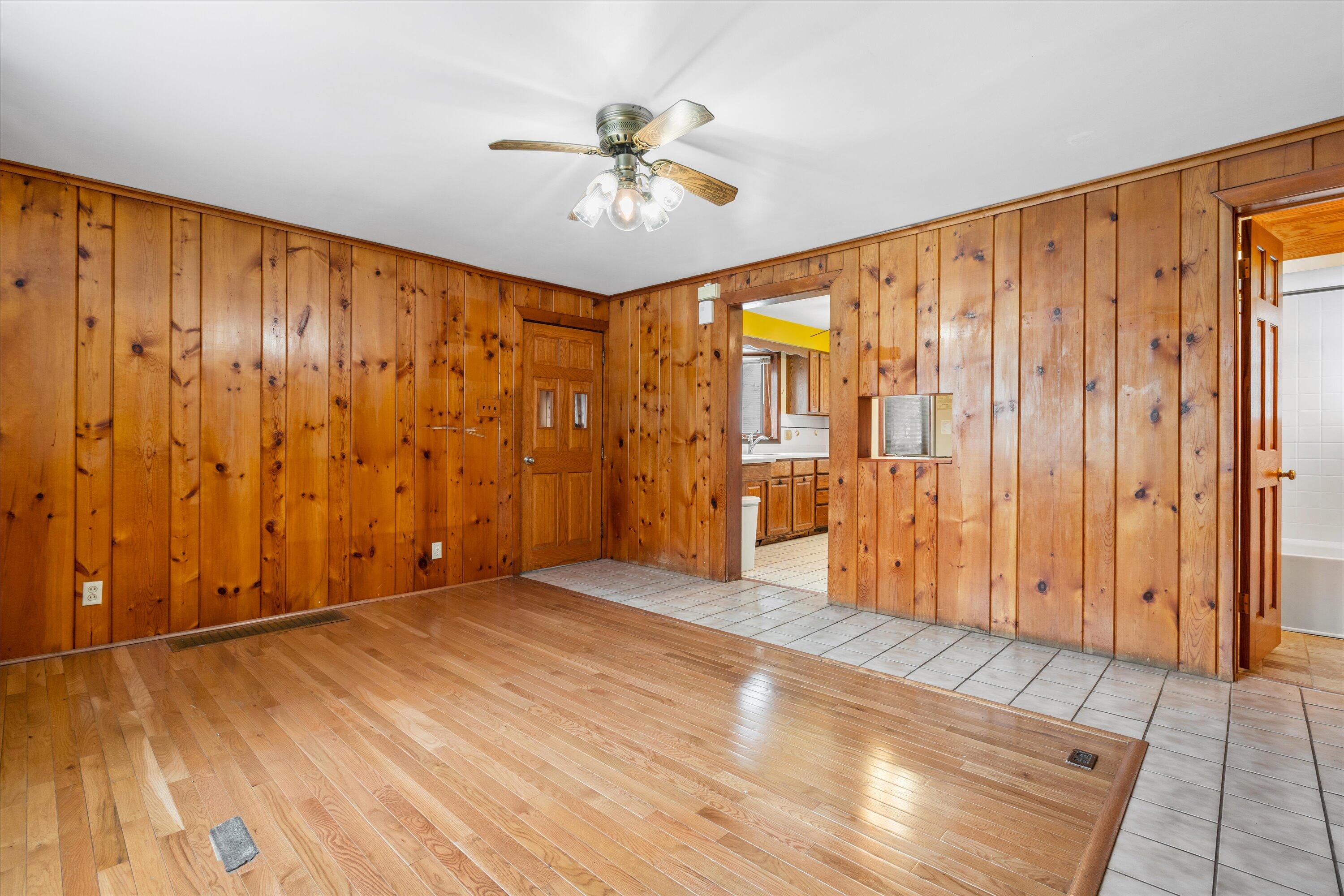 4111 12th Street Somers, WI 53144 - Photo 7 of 24 06-DSC09330