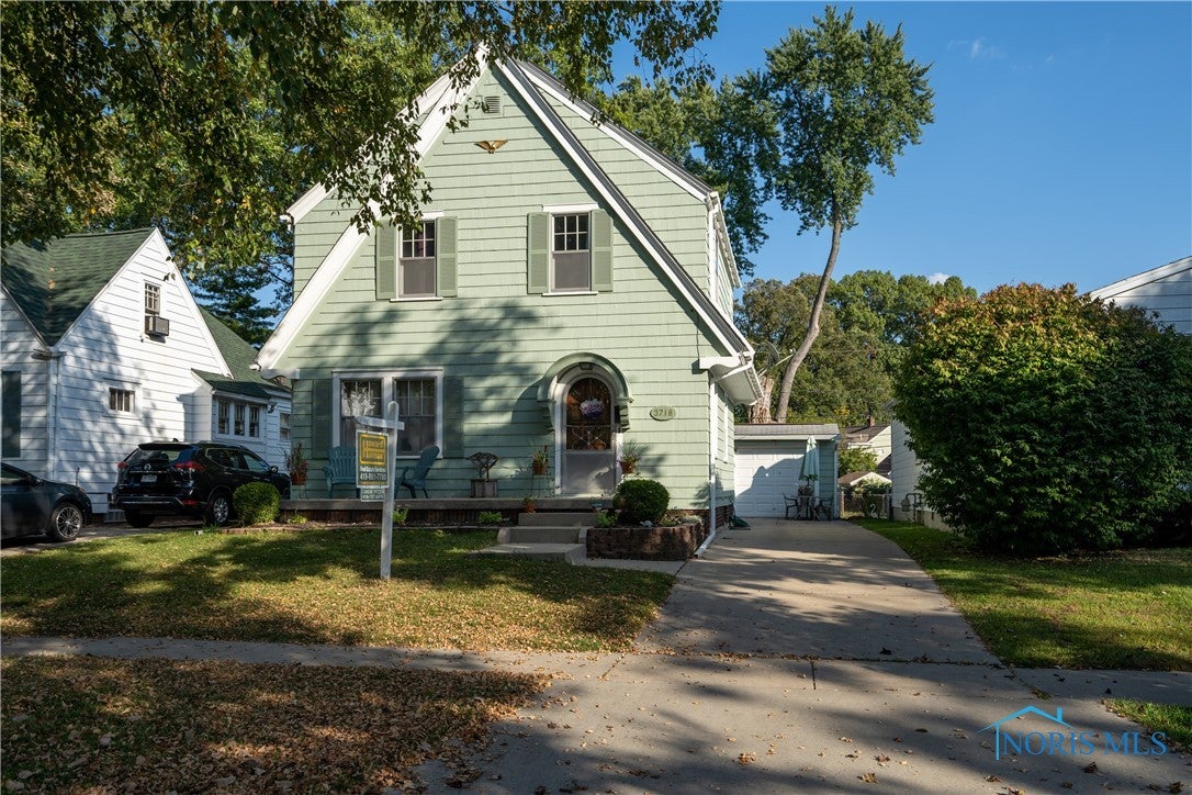3718 Sherbrooke Road Toledo, OH 43613 - Photo 3 of 31 Gallery Image 3