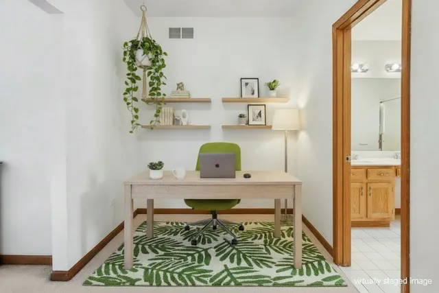 $835,000 | 723 Mesa Drive, Naperville, IL 60565