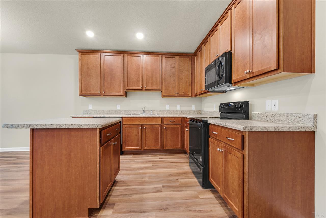 8973 Skip Stone Road Milton, FL 32583 - Photo 11 of 32 Gallery Image 11