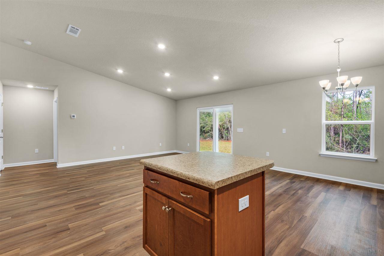 8973 Skip Stone Road Milton, FL 32583 - Photo 12 of 32 Gallery Image 12