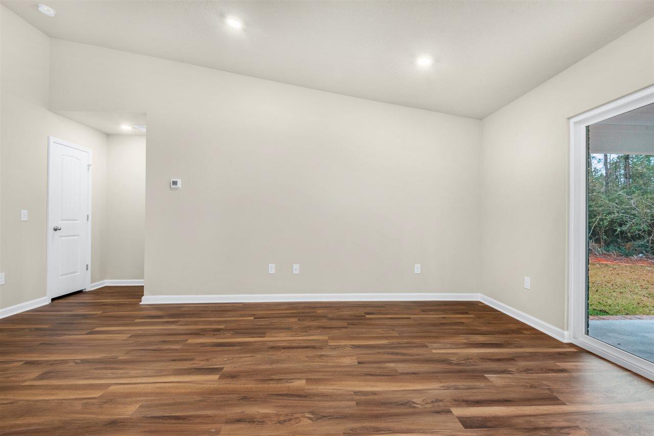 8973 Skip Stone Road Milton, FL 32583 - Photo 6 of 32 Gallery Image 6
