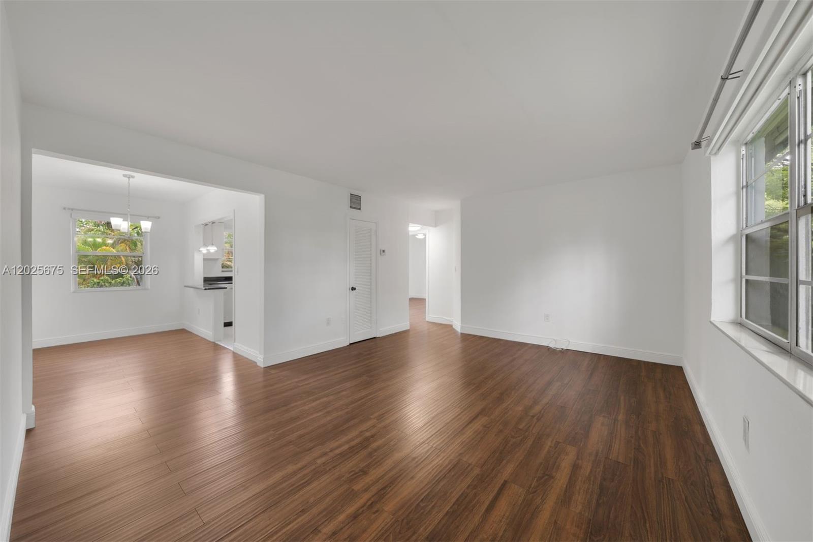 5605 Southwest 80th Street, Unit 10D Miami, FL 33143 - Photo 6 of 43 Top-floor unit