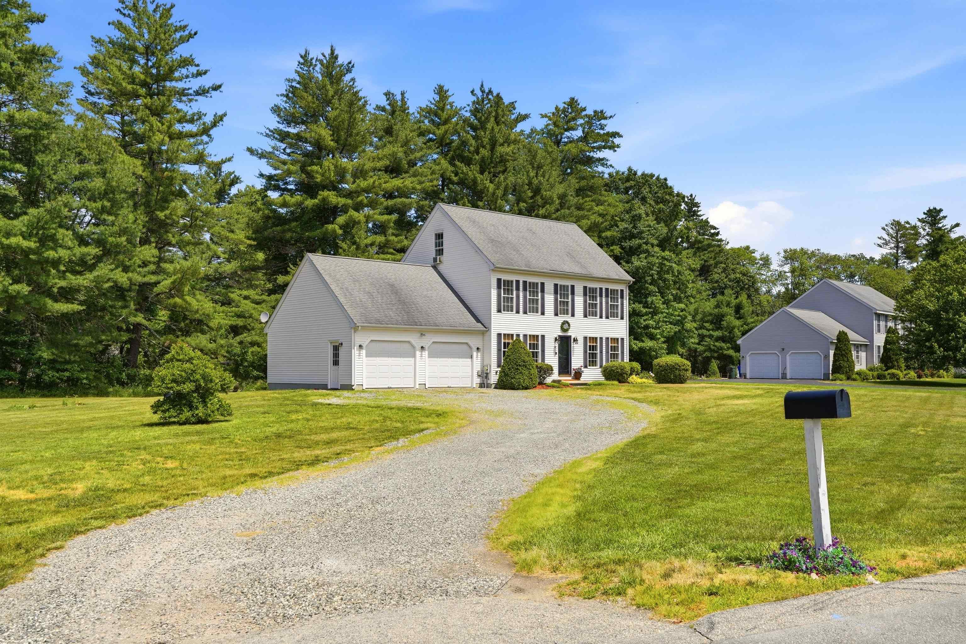 14 Faucher Road Londonderry, NH 03053 - Photo 2 of 47