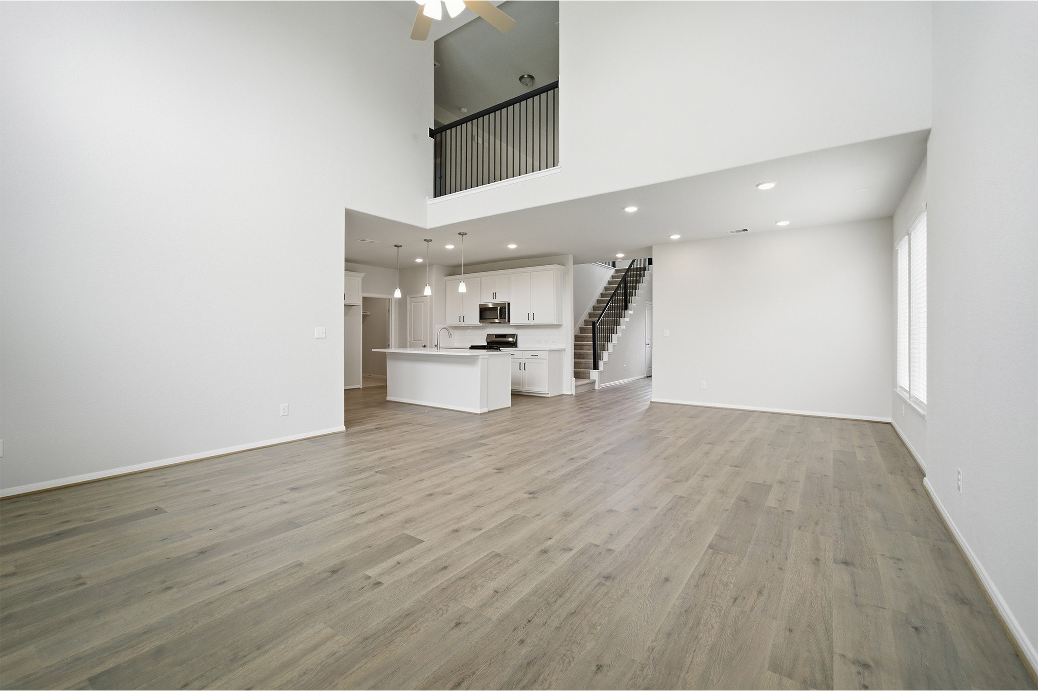 7906 Jasper Mdws Way Angleton, TX 77515 - Photo 13 of 37