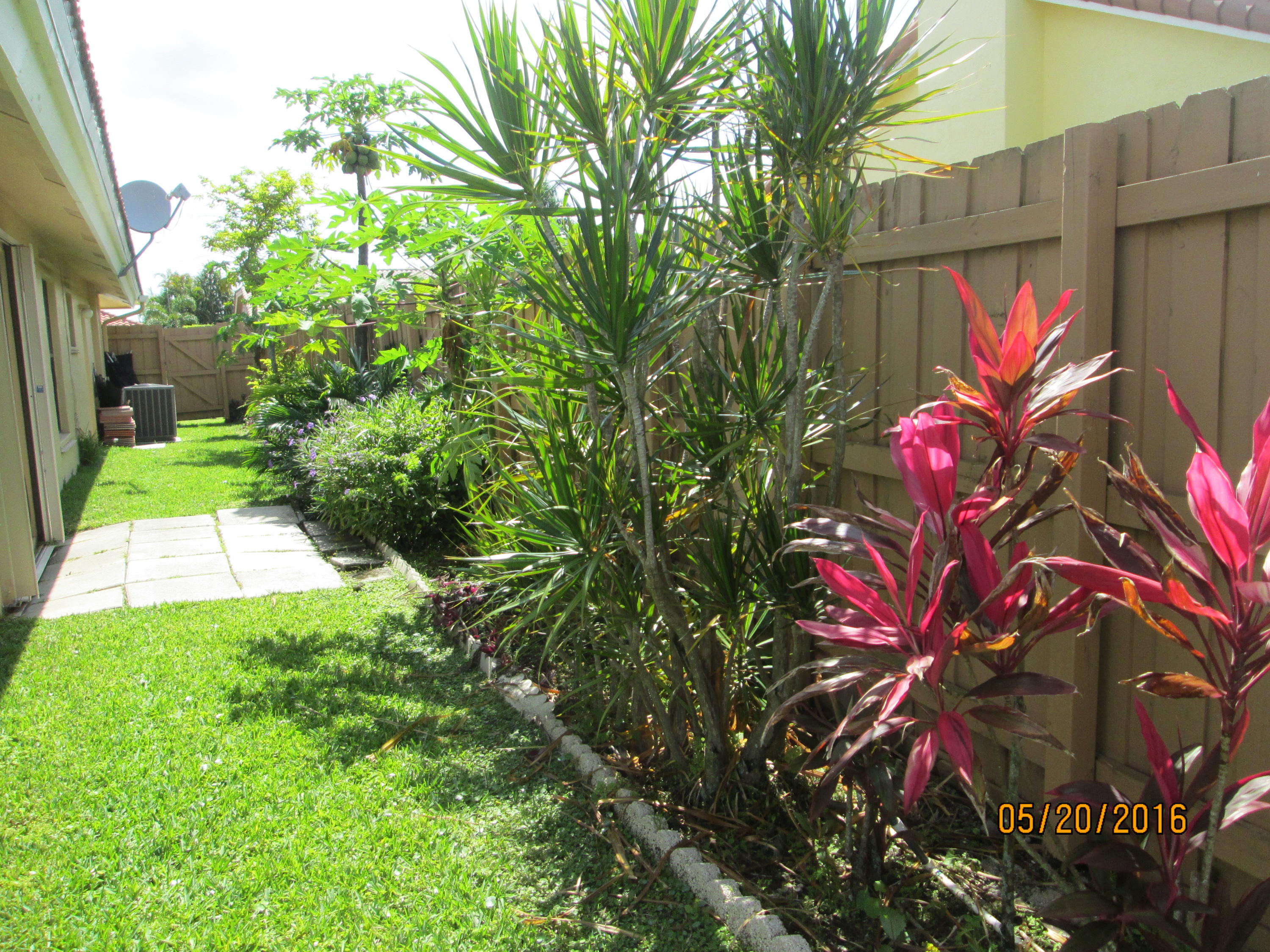 20681 Bay Brooke Court Boca Raton, FL 33498 - Photo 6 of 16 SIDE OF HOUSE