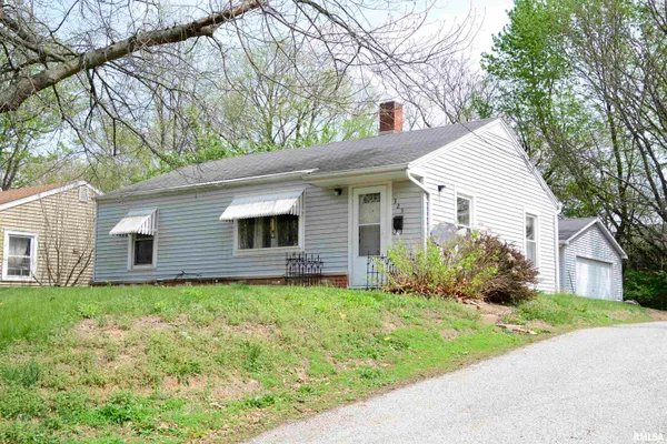 $79,900 | 325 South White Street, Macomb, IL 61455