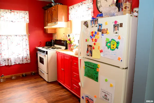 $79,900 | 325 South White Street, Macomb, IL 61455