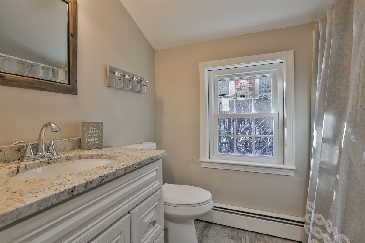 83 Gulf Road Derry, NH 03038 - Photo 21 of 32