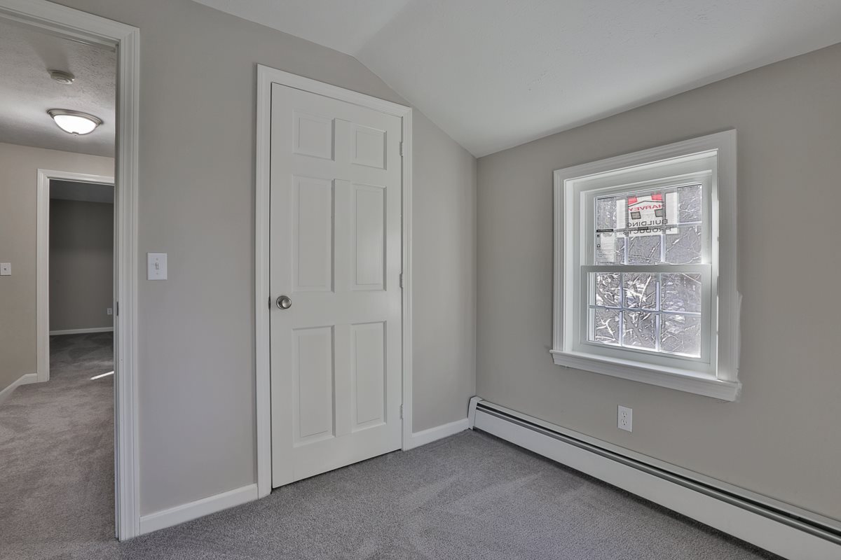 83 Gulf Road Derry, NH 03038 - Photo 31 of 32
