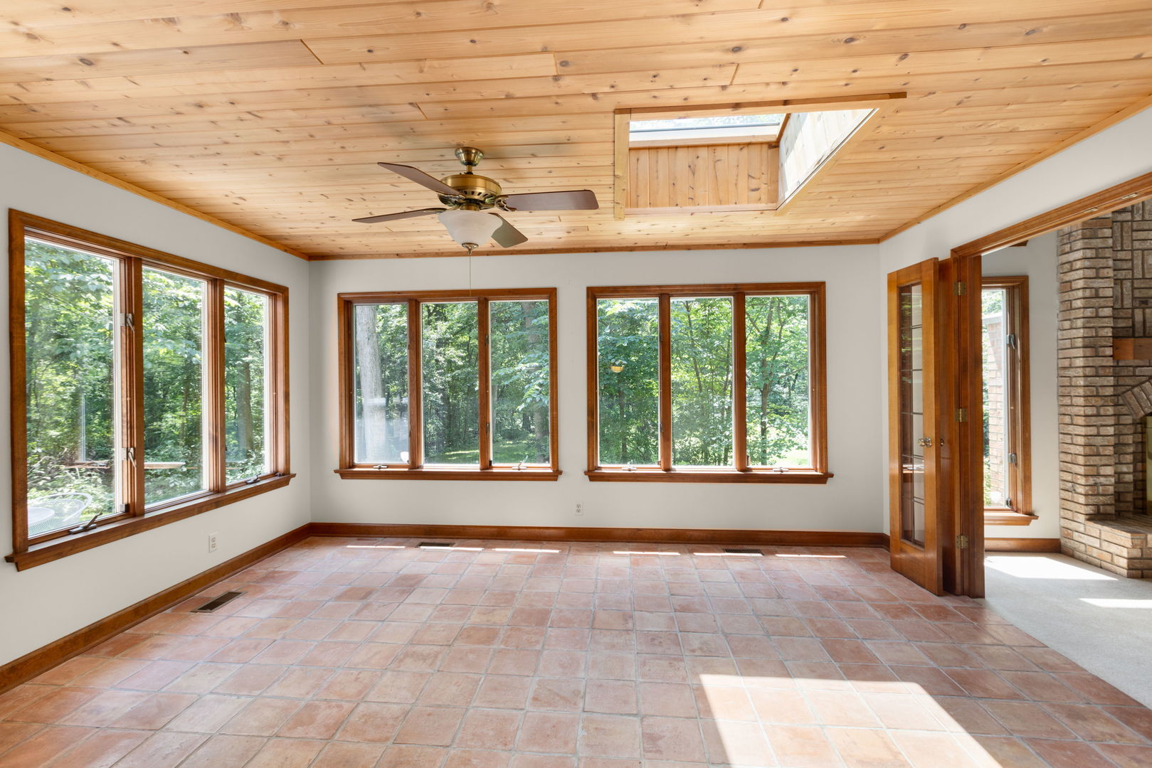 37W305 Crane Road St. Charles, IL 60175 - Photo 10 of 31
