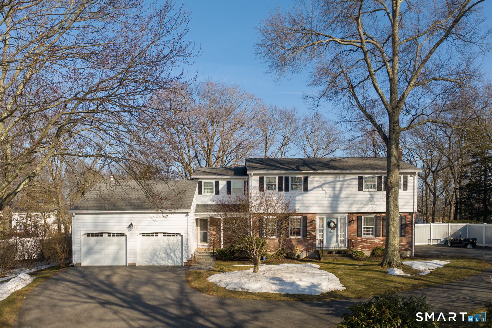 270 Higby Road Middletown, CT 06457 - Photo 2 of 40