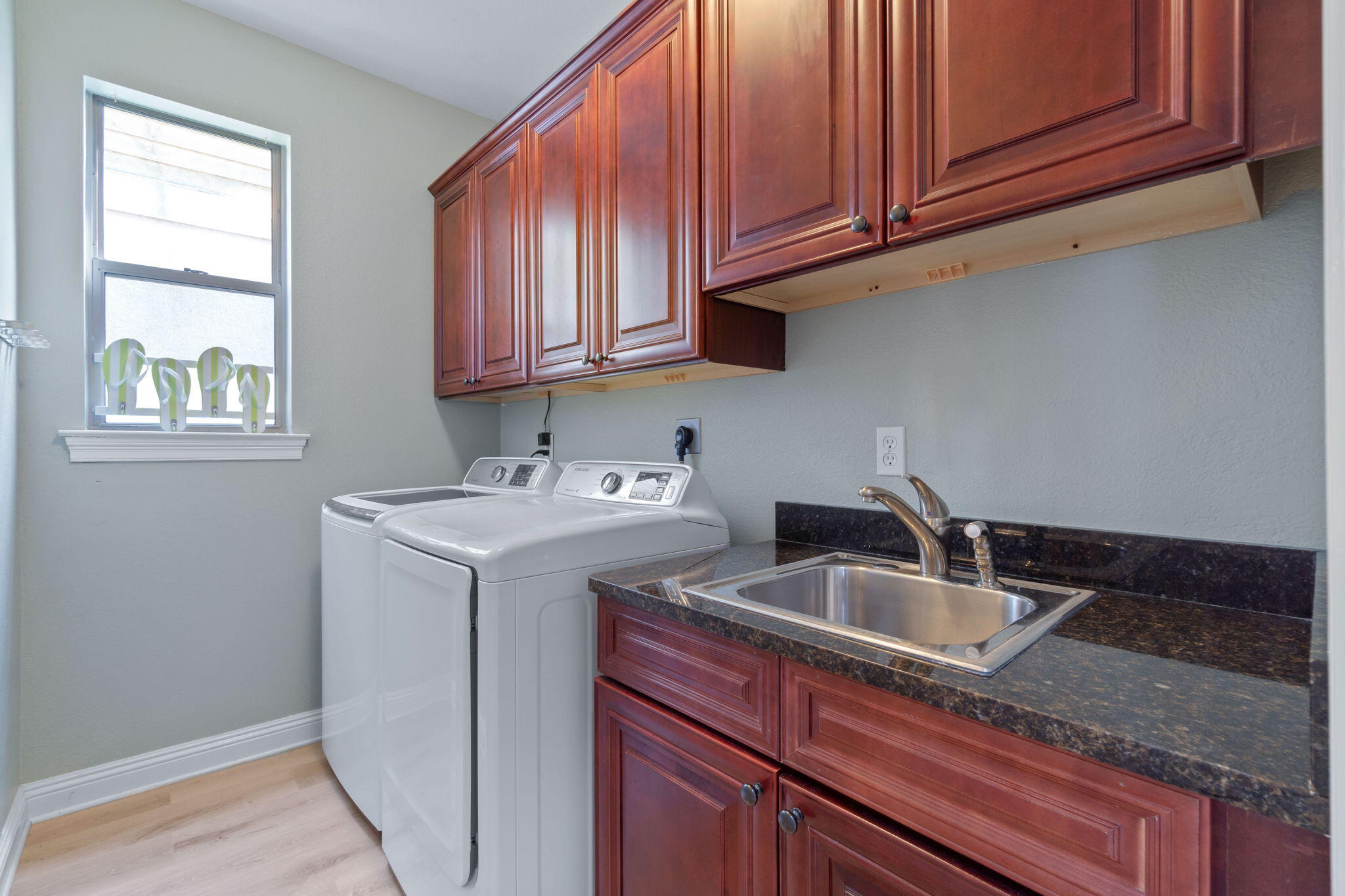 228 Grand Key Loop West Destin, FL 32541 - Photo 20 of 62 First Floor laundry