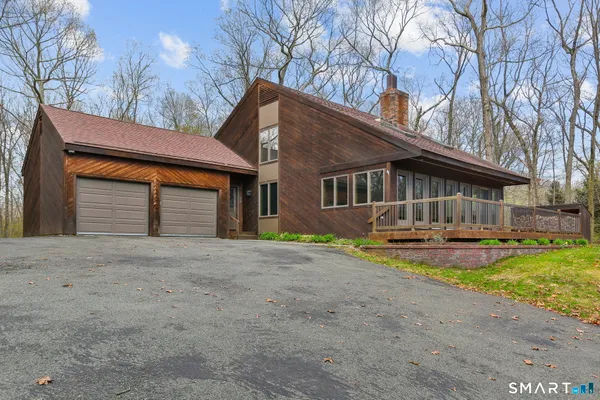 $559,900 | 68 Tawney Drive, Bethany, CT 06524