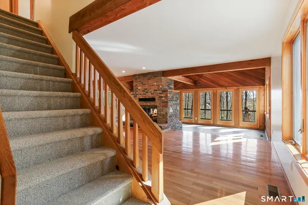 $559,900 | 68 Tawney Drive, Bethany, CT 06524