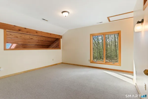 $559,900 | 68 Tawney Drive, Bethany, CT 06524