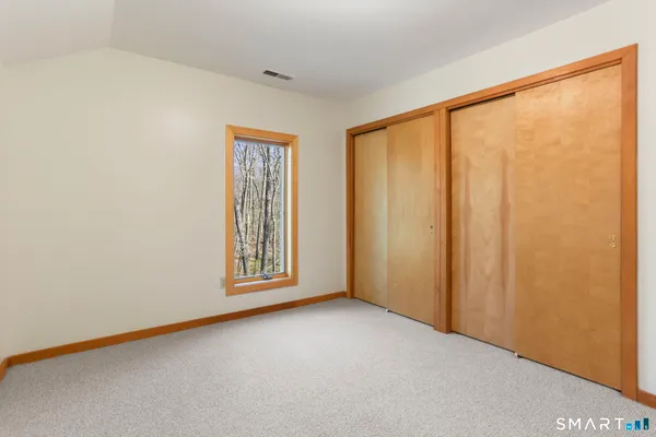 $559,900 | 68 Tawney Drive, Bethany, CT 06524