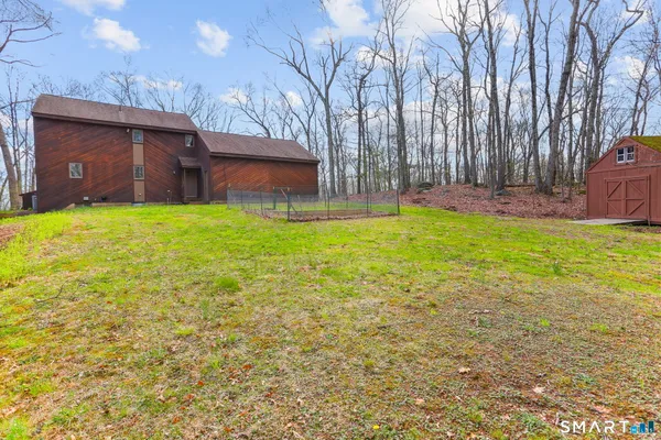 $559,900 | 68 Tawney Drive, Bethany, CT 06524