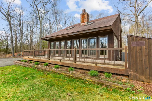 $559,900 | 68 Tawney Drive, Bethany, CT 06524