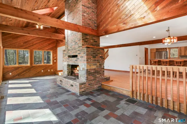 $559,900 | 68 Tawney Drive, Bethany, CT 06524