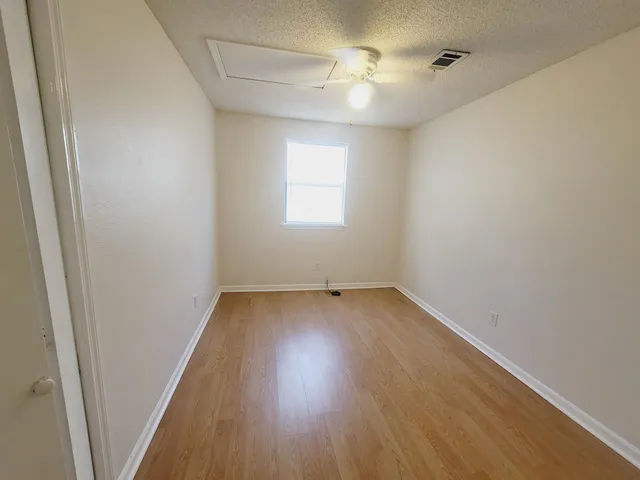 $1,150 | 3986 Breezee Court, Tallahassee, FL 32303