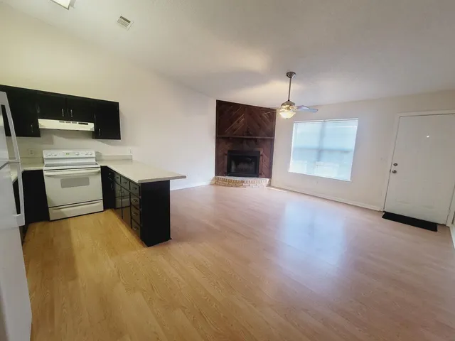 $1,150 | 3986 Breezee Court, Tallahassee, FL 32303