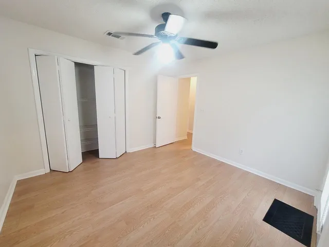 $1,150 | 3986 Breezee Court, Tallahassee, FL 32303