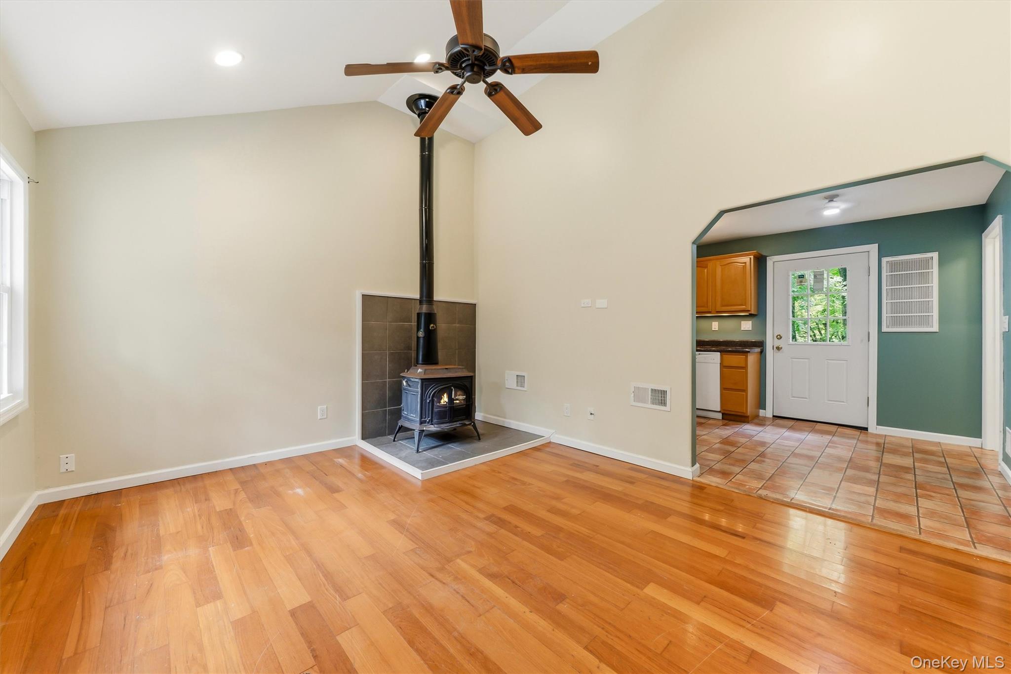 44 Cooper Road Monroe, NY 10950 - Photo 2 of 18