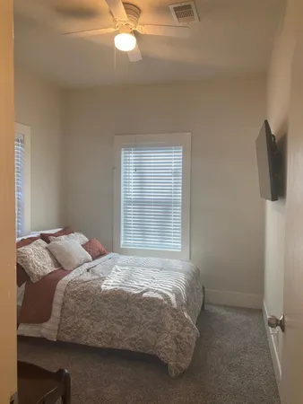 $1,800 | 2708 Winbern Street, Houston, TX 77004