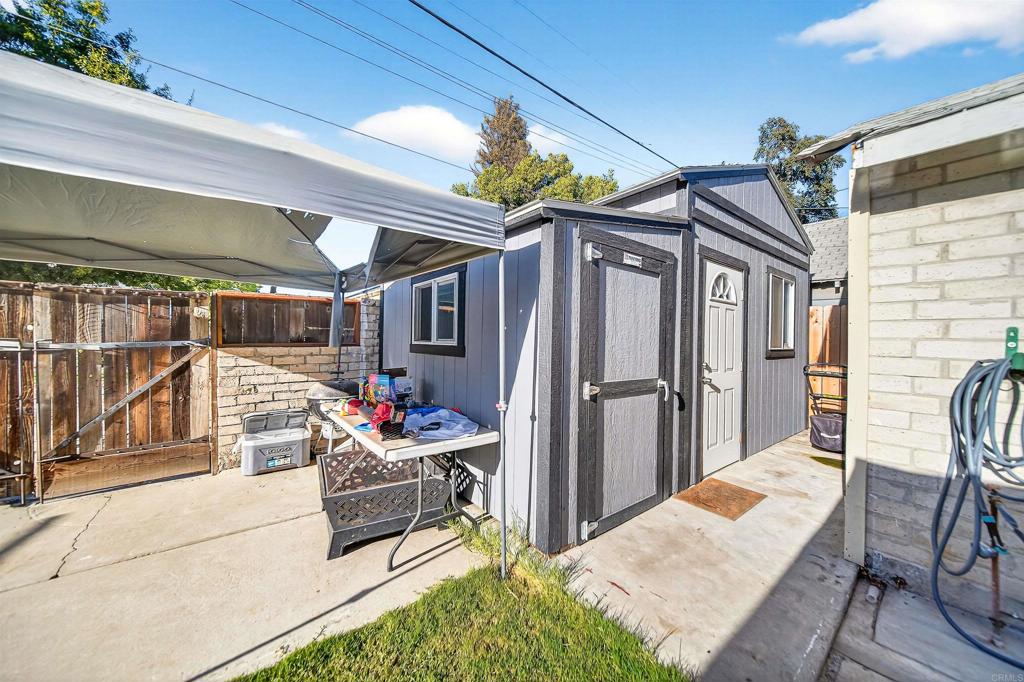 2126 Tulare Street Selma, CA 93662 - Photo 11 of 40