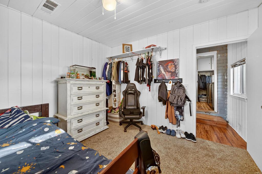 2126 Tulare Street Selma, CA 93662 - Photo 30 of 40 a view of a bedroom with gym equipment