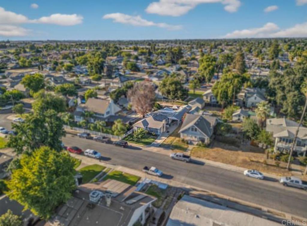 2126 Tulare Street Selma, CA 93662 - Photo 40 of 40 an aerial view of residential houses with outdoor space and trees